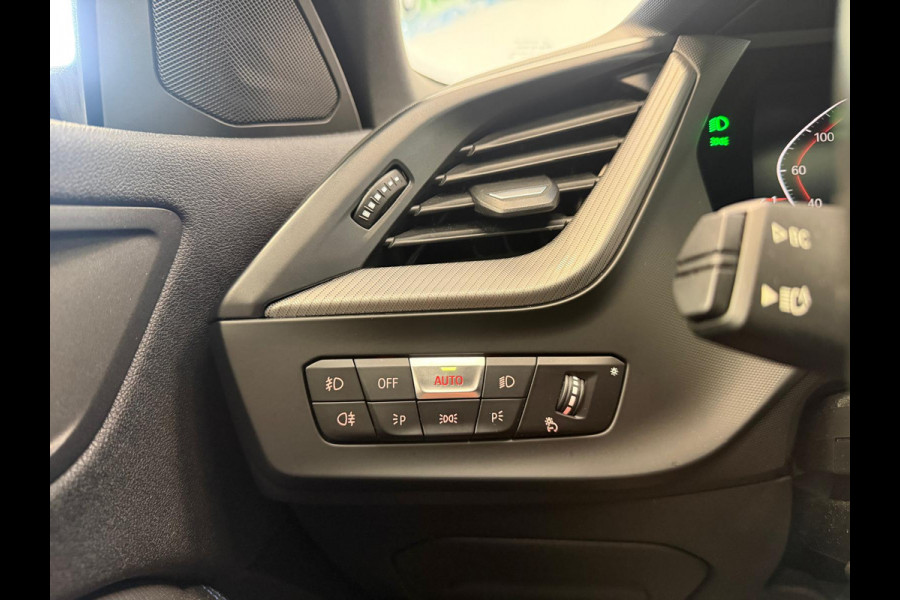 BMW 2 Serie Gran Coupé 218i Executive Edition M-Sport Shadow Line PDC Panoramadak LED