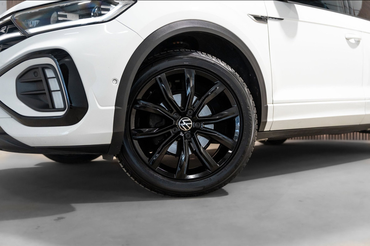 Volkswagen T-Roc 1.5 TSI R-Line IQ DSG PANO CAMERA