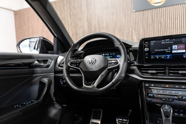 Volkswagen T-Roc 1.5 TSI R-Line IQ DSG PANO CAMERA