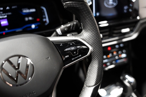 Volkswagen T-Roc 1.5 TSI R-Line IQ DSG PANO CAMERA