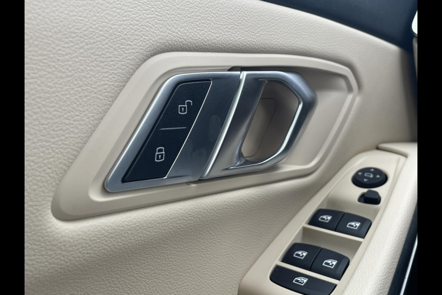 BMW 3 Serie Touring 320i Business Edition | Automaat | Schuif-kantel dak