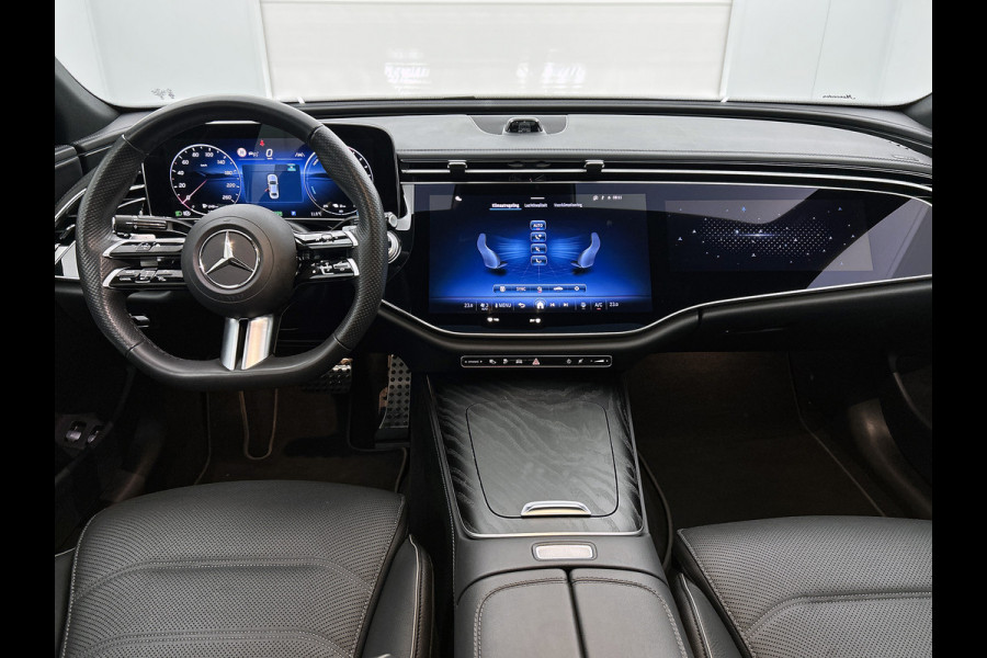 Mercedes-Benz E-Klasse 300 e AMG Plug-In Hybride AMG Line | Panoramadak | Widescreen Dashboard | Burmester® 4D surround sound system | Digil Licht. Inclusief 24 maanden Mercedes-Benz Certified garantie voor Europa.
