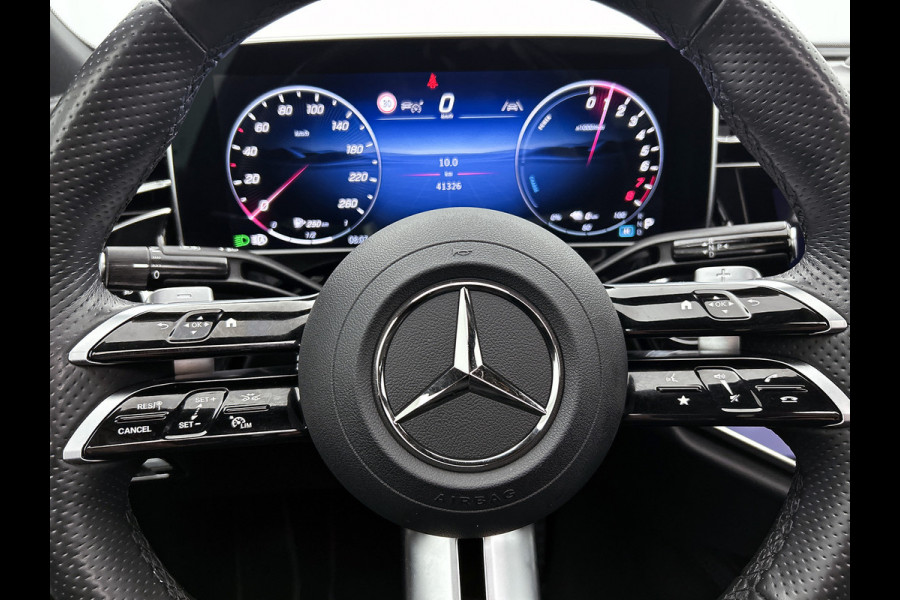 Mercedes-Benz E-Klasse 300 e AMG Plug-In Hybride AMG Line | Panoramadak | Widescreen Dashboard | Burmester® 4D surround sound system | Digil Licht. Inclusief 24 maanden Mercedes-Benz Certified garantie voor Europa.