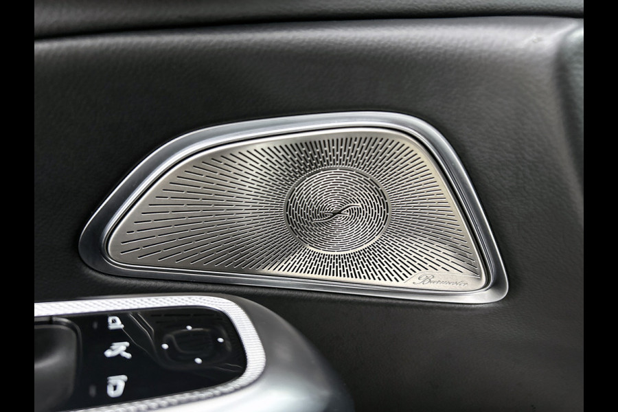 Mercedes-Benz E-Klasse 300 e AMG Plug-In Hybride AMG Line | Panoramadak | Widescreen Dashboard | Burmester® 4D surround sound system | Digil Licht. Inclusief 24 maanden Mercedes-Benz Certified garantie voor Europa.