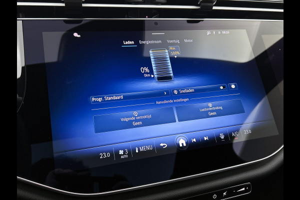 Mercedes-Benz E-Klasse 300 e AMG Plug-In Hybride AMG Line | Panoramadak | Widescreen Dashboard | Burmester® 4D surround sound system | Digil Licht. Inclusief 24 maanden Mercedes-Benz Certified garantie voor Europa.