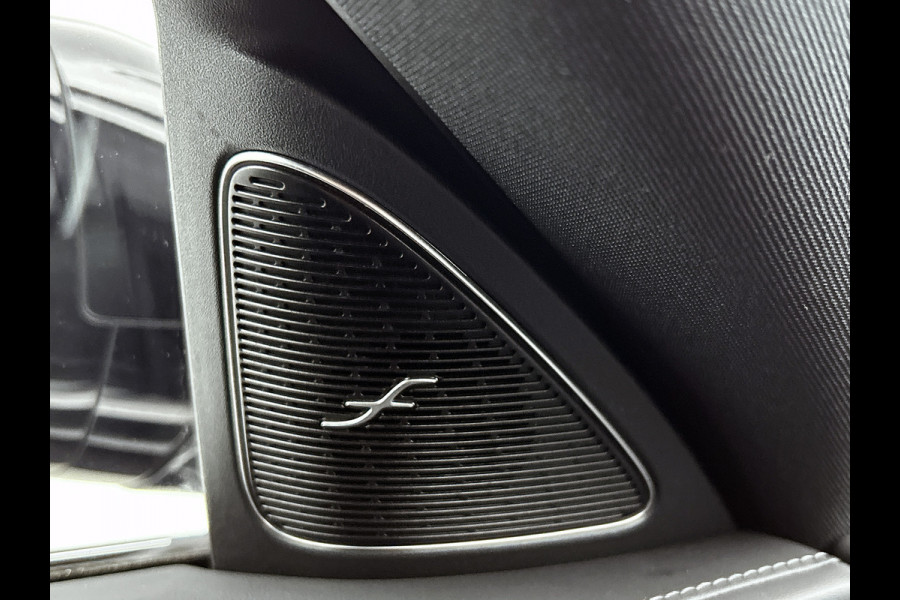 Mercedes-Benz E-Klasse 300 e AMG Plug-In Hybride AMG Line | Panoramadak | Widescreen Dashboard | Burmester® 4D surround sound system | Digil Licht. Inclusief 24 maanden Mercedes-Benz Certified garantie voor Europa.