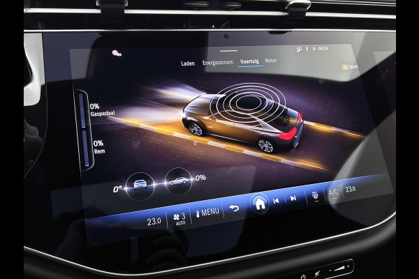 Mercedes-Benz E-Klasse 300 e AMG Plug-In Hybride AMG Line | Panoramadak | Widescreen Dashboard | Burmester® 4D surround sound system | Digil Licht. Inclusief 24 maanden Mercedes-Benz Certified garantie voor Europa.