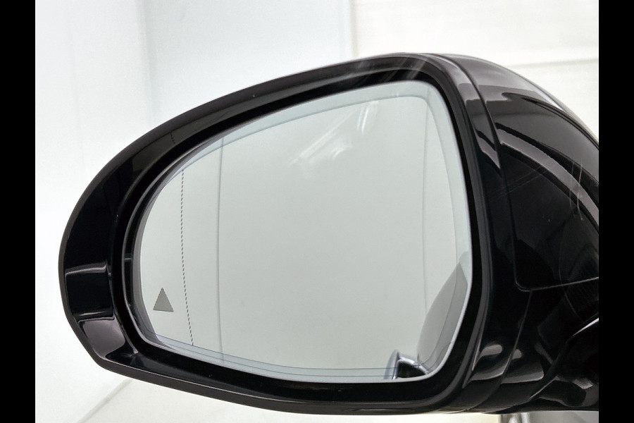 Mercedes-Benz E-Klasse 300 e AMG Plug-In Hybride AMG Line | Panoramadak | Widescreen Dashboard | Burmester® 4D surround sound system | Digil Licht. Inclusief 24 maanden Mercedes-Benz Certified garantie voor Europa.