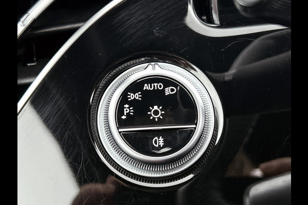 Mercedes-Benz E-Klasse 300 e AMG Plug-In Hybride AMG Line | Panoramadak | Widescreen Dashboard | Burmester® 4D surround sound system | Digil Licht. Inclusief 24 maanden Mercedes-Benz Certified garantie voor Europa.
