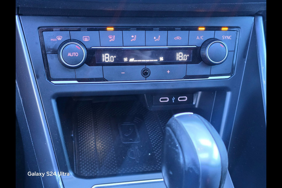 Volkswagen Polo 1.0 TSI R Line / NAP / Aut / Acc / Navi / Open Panoramadak / Ecc / Elek Pakket / Pdc / Led Koplampen