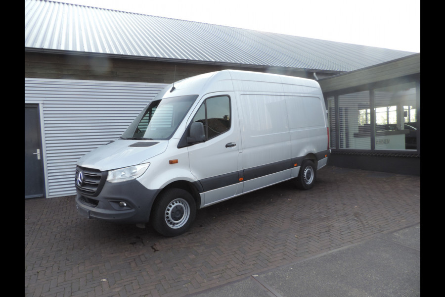 Mercedes-Benz Sprinter 317 1.9 CDI L2H2 RWD lage km