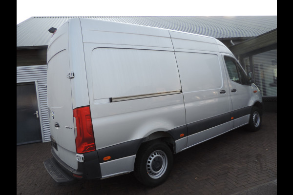 Mercedes-Benz Sprinter 317 1.9 CDI L2H2 RWD lage km