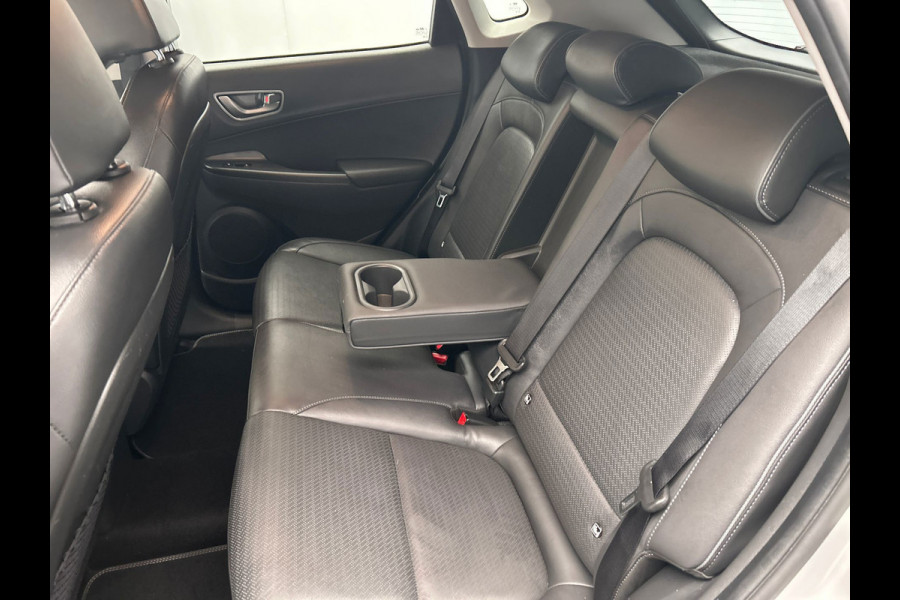 Hyundai Kona EV Premium 64 kWh | Leder | Camera | Stoelverwarming/Koeling | Origineel NL