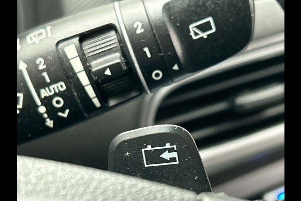 Hyundai Kona EV Premium 64 kWh | Leder | Camera | Stoelverwarming/Koeling | Origineel NL