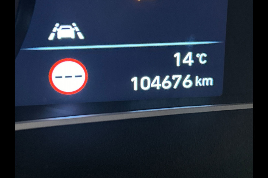 Hyundai Kona EV Premium 64 kWh | Leder | Camera | Stoelverwarming/Koeling | Origineel NL