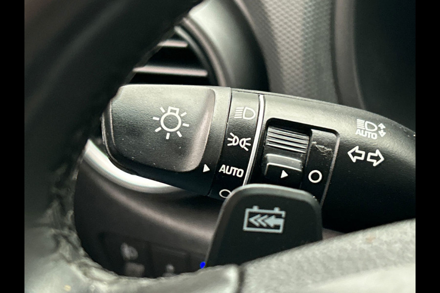 Hyundai Kona EV Premium 64 kWh | Leder | Camera | Stoelverwarming/Koeling | Origineel NL