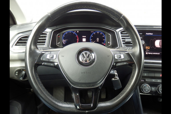 Volkswagen T-Roc 1.5 TSI 150PK | Sport | Clima | ParkPilot |
