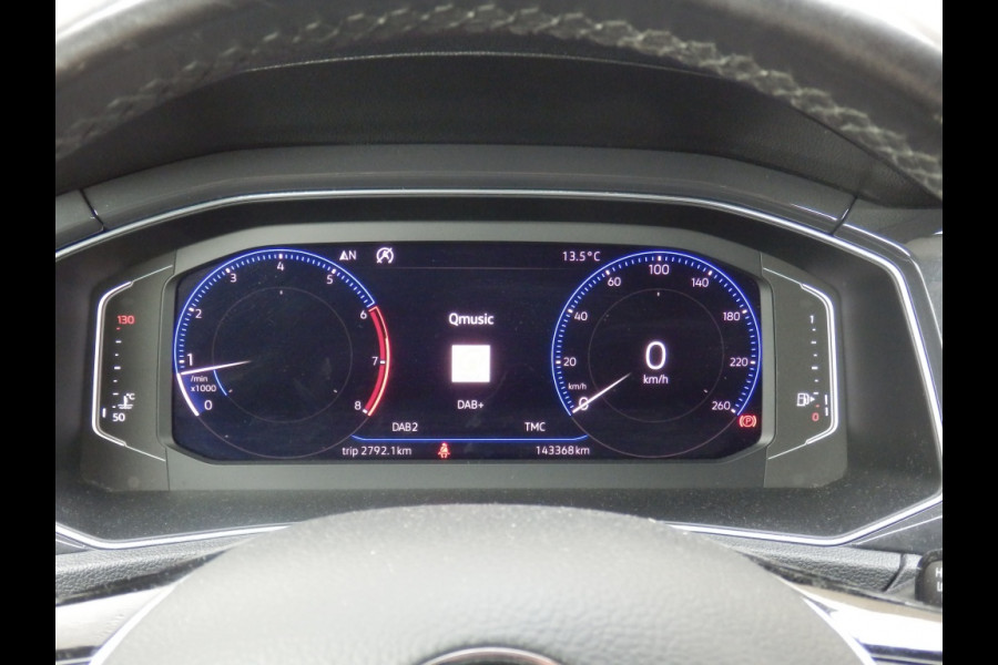 Volkswagen T-Roc 1.5 TSI 150PK | Sport | Clima | ParkPilot |