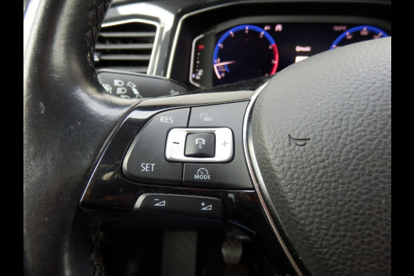 Volkswagen T-Roc 1.5 TSI 150PK | Sport | Clima | ParkPilot |