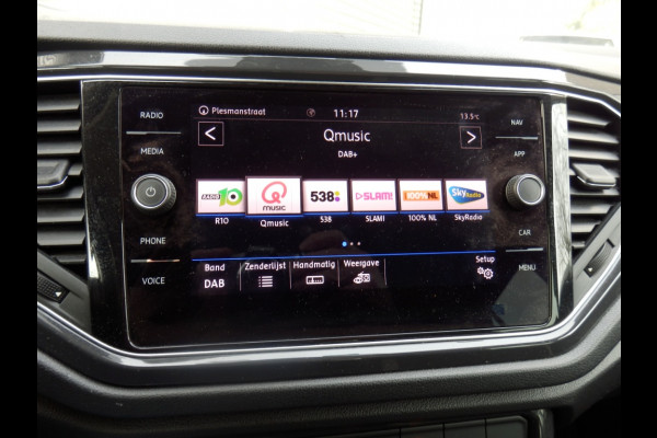 Volkswagen T-Roc 1.5 TSI 150PK | Sport | Clima | ParkPilot |