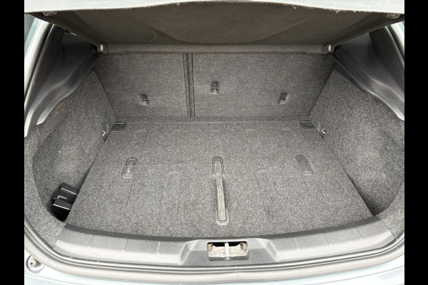 Volvo V40 1.5 T3 R-Design | Stoelverwarming | Prijs Rijklaar!!