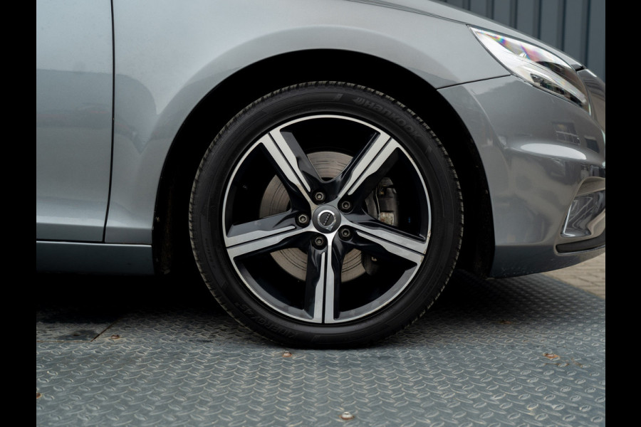 Volvo V40 1.5 T3 R-Design | Stoelverwarming | Prijs Rijklaar!!