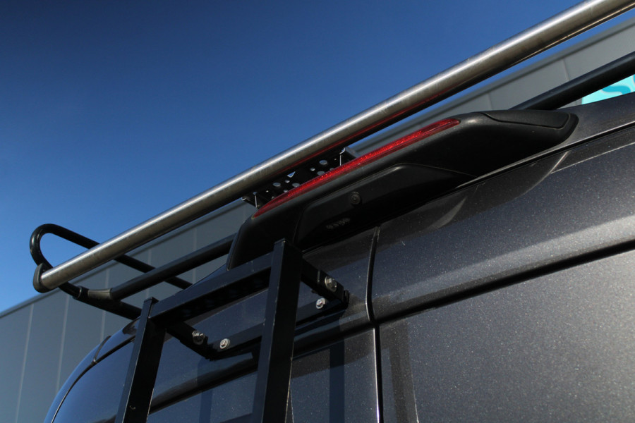 Ford Transit 350 2.0 TDCI L3H2 DC 6Zits Trend 130pk - Trekhaak - Impriaal - Cruise - Raptor Grill - Rijklaar