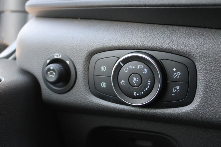 Ford Transit 350 2.0 TDCI L3H2 DC 6Zits Trend 130pk - Trekhaak - Impriaal - Cruise - Raptor Grill - Rijklaar