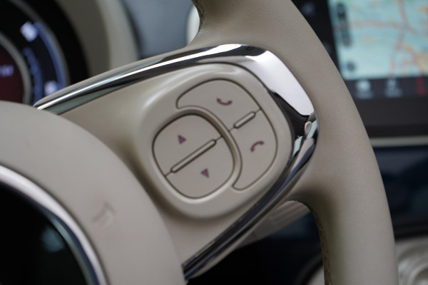 Fiat 500C 1.0 Hybrid Lounge | Navigatie | Cruise control | Airconditioning | Parkeersensoren achter