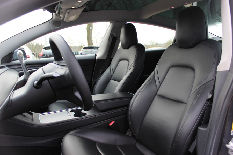 Tesla Model 3 Performance AWD 75 kWh / SoH 90,3% / Autopilot / Panoramadak / Camera / Leder / 20'' / Leder / Premium Audio / Warmtepomp