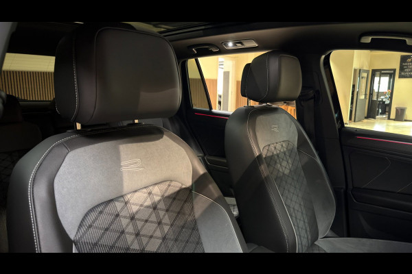 Volkswagen Tiguan 1.4 TSI eHybrid 3X R-Line|Pano|Matrix|Virtual|360|Keyless|Black Pakket