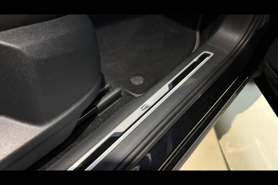 Volkswagen Tiguan 1.4 TSI eHybrid 3X R-Line|Pano|Matrix|Virtual|360|Keyless|Black Pakket