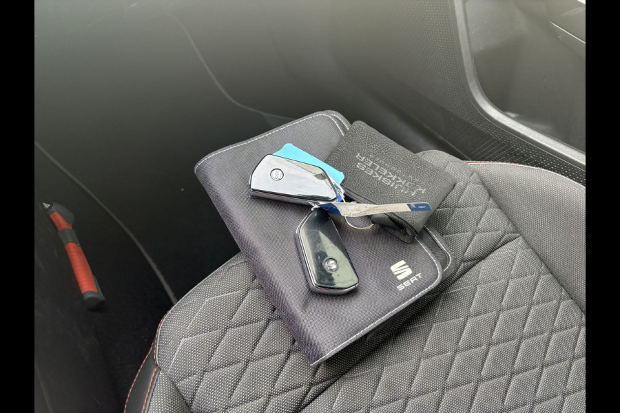 Seat Leon 1.5 TSi 150pk FR Launch Edition CAMERA/KEYLESS/CARPLAY/ADAPT/CRUISE/PDC/18INCH