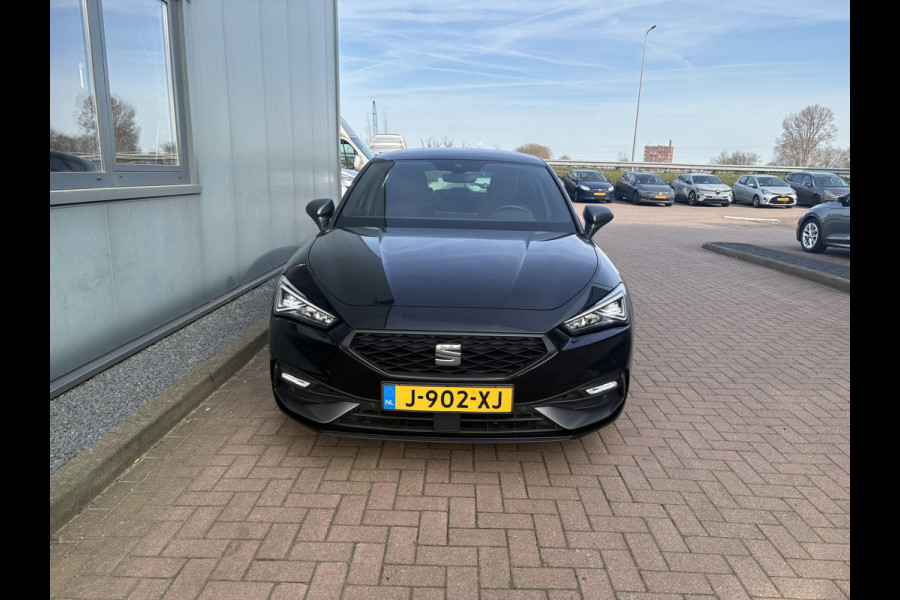 Seat Leon 1.5 TSi 150pk FR Launch Edition CAMERA/KEYLESS/CARPLAY/ADAPT/CRUISE/PDC/18INCH