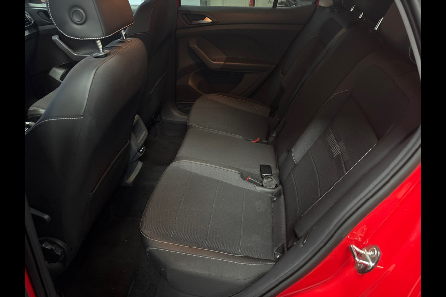 Volkswagen T-Cross 1.0 TSI Life Business, Trekhaak, Carplay, ECC, Navi