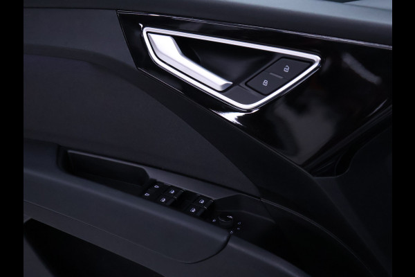 Audi Q4 e-tron 40 Advanced edition 77 kWh [TREKHAAK, ADAPTIVE CRUISE CONTROL, APPLE CARPLAY, ANDROID AUTO, PDC ACHTER, STOELVERWARMING, ELEKTRISCHE ACHTERKLEP, NIEUWSTAAT]