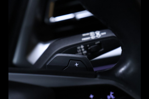 Audi Q4 e-tron 40 Advanced edition 77 kWh [TREKHAAK, ADAPTIVE CRUISE CONTROL, APPLE CARPLAY, ANDROID AUTO, PDC ACHTER, STOELVERWARMING, ELEKTRISCHE ACHTERKLEP, NIEUWSTAAT]