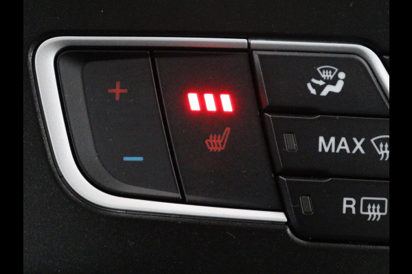 Ford Mondeo 2.0 IVCT HEV Titanium | Stoelverwarming | Carplay | Keyless | Navigatie | Verwarmde voorruit | Parkeerhulp | DAB | Climate control | Cruise control