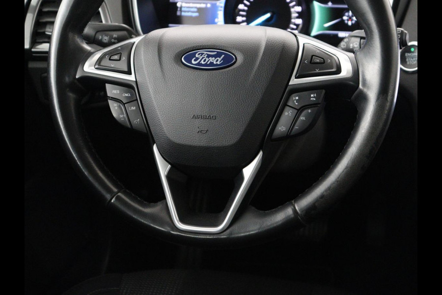 Ford Mondeo 2.0 IVCT HEV Titanium | Stoelverwarming | Carplay | Keyless | Navigatie | Verwarmde voorruit | Parkeerhulp | DAB | Climate control | Cruise control