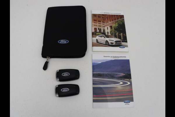 Ford Mondeo 2.0 IVCT HEV Titanium | Stoelverwarming | Carplay | Keyless | Navigatie | Verwarmde voorruit | Parkeerhulp | DAB | Climate control | Cruise control