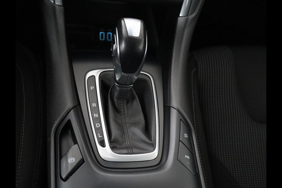 Ford Mondeo 2.0 IVCT HEV Titanium | Stoelverwarming | Carplay | Keyless | Navigatie | Verwarmde voorruit | Parkeerhulp | DAB | Climate control | Cruise control