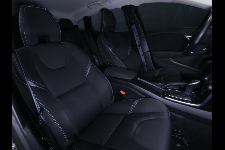 Volvo V40 1.5 T2 Polar+ [CRUISE CONTROL, BLUETOOTH TELEFOON, PDC ACHTER, STOELVERWARMING, AUTOMATISCHE AIRCO, LED KOPLAMPEN, NIEUWSTAAT]