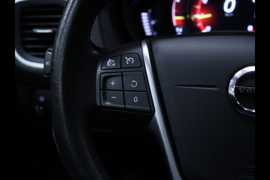 Volvo V40 1.5 T2 Polar+ [CRUISE CONTROL, BLUETOOTH TELEFOON, PDC ACHTER, STOELVERWARMING, AUTOMATISCHE AIRCO, LED KOPLAMPEN, NIEUWSTAAT]