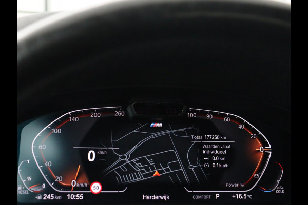 BMW 5 Serie 530d M Sport | Schuifdak | Head-Up | Nappaleder | Trekhaak | Adaptive cruise | Laserlicht | Camera | Stoelverwarming | Navigatie | 20'' | Sfeerverlichting | Park Assist | Origineel NL