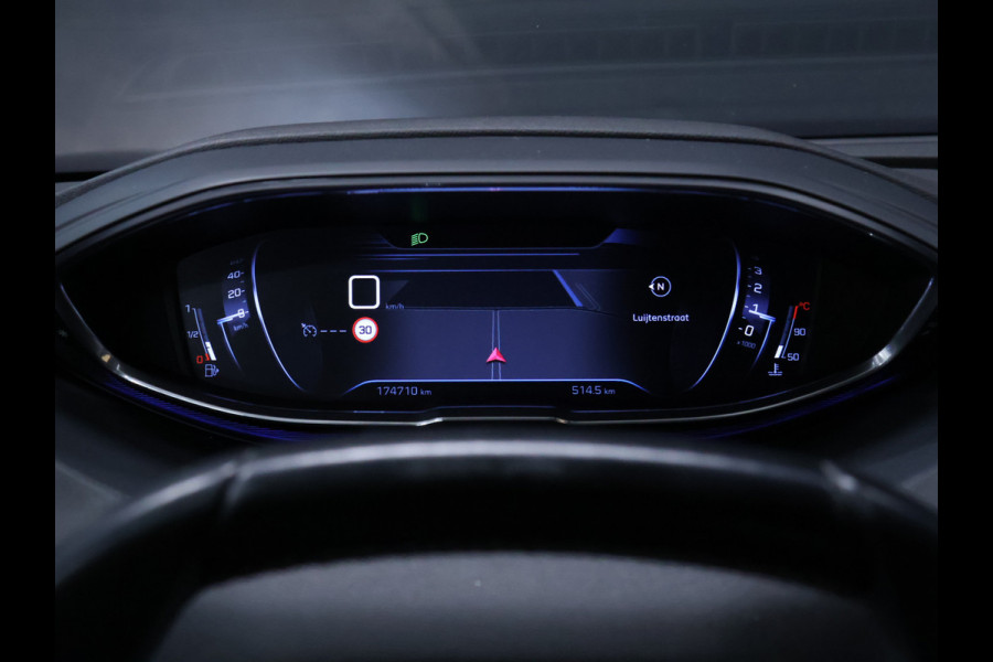 Peugeot 5008 1.2 PureTech Allure [TREKHAAK, APPLE CARPLAY, ANDROID AUTO, CRUISE CONTROL, SFEERVERLICHTING, 360 CAMERA, PDC V+A, 7-ZITTER, NIEUWSTAAT]