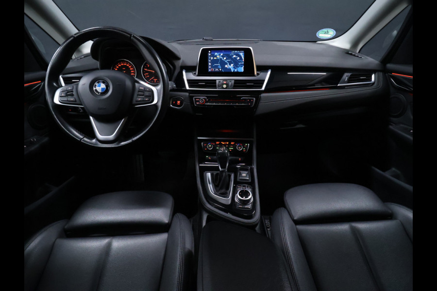 BMW 2 Serie Gran Tourer 218i 7p. Corporate Lease Executive [TREKHAAK, CRUISE CONTROL, BLUETOOTH TELEFOON, ACHTERUITRIJCAMERA, PDC V+A, STOELVERWARMING, 7-ZITTER, NIEUWTSAAT]