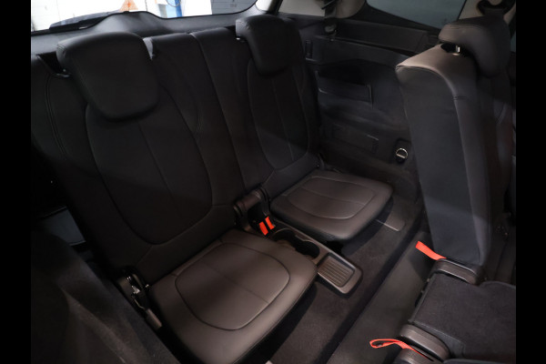 BMW 2 Serie Gran Tourer 218i 7p. Corporate Lease Executive [TREKHAAK, CRUISE CONTROL, BLUETOOTH TELEFOON, ACHTERUITRIJCAMERA, PDC V+A, STOELVERWARMING, 7-ZITTER, NIEUWTSAAT]