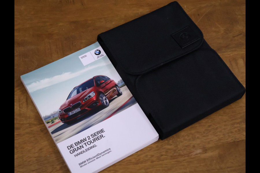 BMW 2 Serie Gran Tourer 218i 7p. Corporate Lease Executive [TREKHAAK, CRUISE CONTROL, BLUETOOTH TELEFOON, ACHTERUITRIJCAMERA, PDC V+A, STOELVERWARMING, 7-ZITTER, NIEUWTSAAT]
