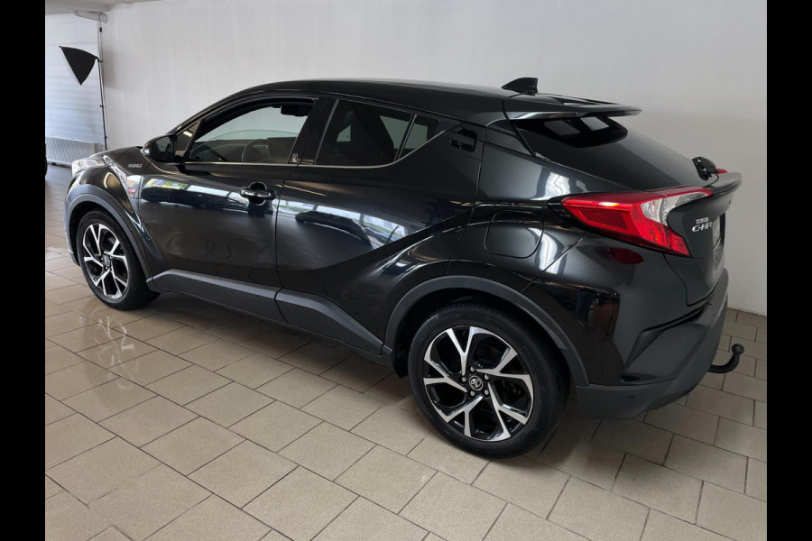 Toyota C-HR 1.8 Hybrid Business Intro AUTOMAAT AIRCO NAVI CRUISE BLUETOOTH 18 INCH VELGEN TREKHAAK PRIVACYGLAS ZEER NETTE AUTO