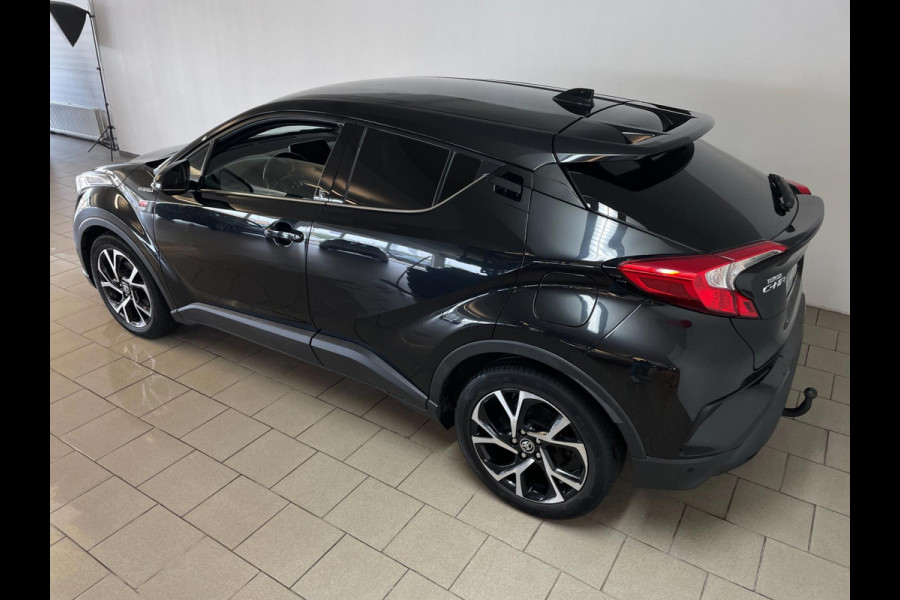 Toyota C-HR 1.8 Hybrid Business Intro AUTOMAAT AIRCO NAVI CRUISE BLUETOOTH 18 INCH VELGEN TREKHAAK PRIVACYGLAS ZEER NETTE AUTO